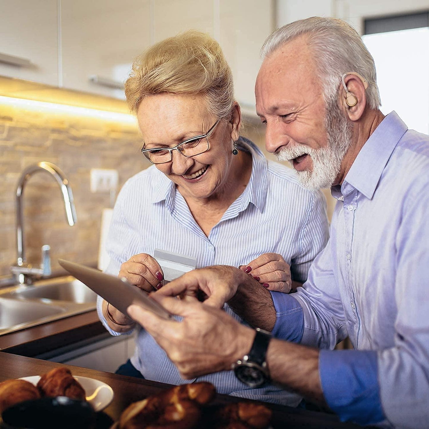 Ultra Clear Hearing Aid for Seniors  – Comfortable, Discreet &amp; Rechargeable Ear Hearing Machine