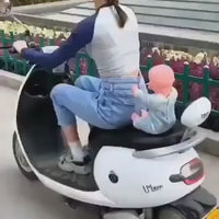 Portable Kids Safety Belt – Secure Child Seat Harness for Motorcycles & Scooters